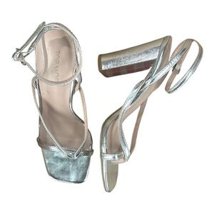 Top Moda Silver strappy Block Heels size 6.